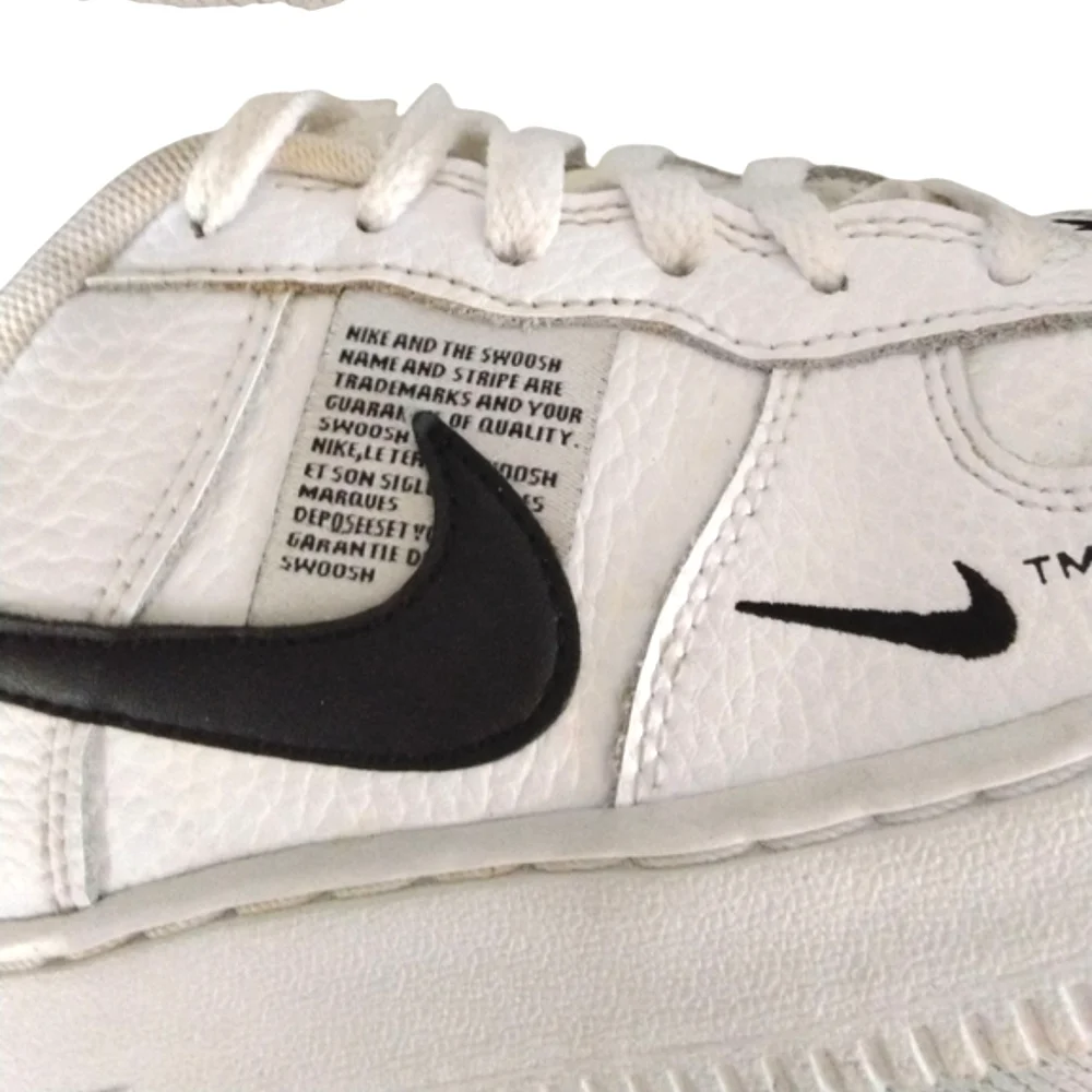 Nike Air Force 1 LV8 '07 Sneakers White And Black Nike's Women's Size 7.5